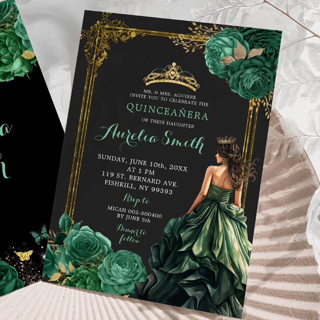 Invitación Fondo oscuro verde esmeralda Real Quinceañera (Subido por el creador)