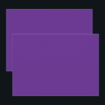 Invitación fondo púrpura con borde blanco<br><div class="desc">El diseño es un gran cuadrado azul que parece un cielo claro y luminoso. El color del cielo es un color azul intenso que le confiere un aspecto animado y animado.</div>