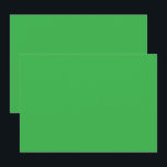 Invitación fondo verde con borde blanco<br><div class="desc">La imagen es un cuadrado azul brillante con un color uniforme y una textura suave. Se destaca en el fondo con un sorprendente contraste visual.</div>