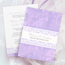 Invitación formal a la boda púrpura y blanca