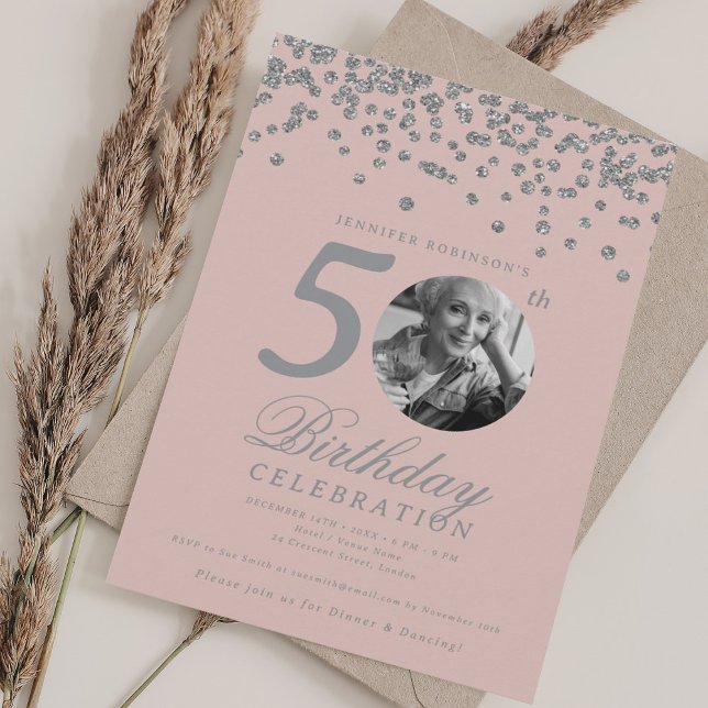 Invitación Foto 50 cumpleaños Silver Confetti Rubor Pink (Photo 50th Birthday Silver Confetti Blush Pink Invitation)
