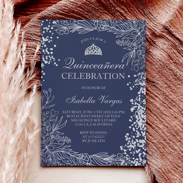Invitación Foto azul marino floral de plata Tiara Quinceañera (Silver floral navy blue photo Tiara Quinceañera Invitation)