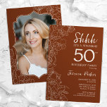 Invitación Foto botánica de Terracotta Sorpresa 50 cumpleaños<br><div class="desc">Invitación a la fiesta de 50 años del naranja quemado por Terracotta con tu foto en la parte trasera de la tarjeta. El moderno diseño femenino de boho presenta acentos botánicos y tipografía. Sencilla tarjeta de invitación floral perfecta para una elegante celebración de cumpleaños sorpresa femenina. Se puede personalizar a...</div>