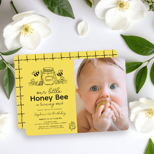 Invitación Foto de abeja melífera amarilla dibujada a mano pa