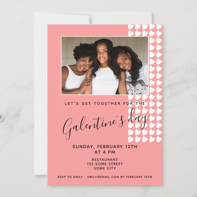 Invitación Foto de amiga con corazón rosa Día de Galentine  (Anverso)