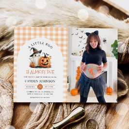 Invitación Foto de Baby Shower de Cute Gingham Halloween