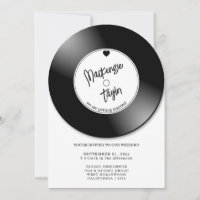 Foto de bodas con disco de vinilo retro