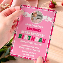 Invitación Foto de Celebración del Primer Cumpleaños de Fresa