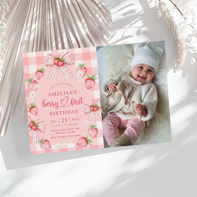Invitación Foto de cumpleaños 1º adorable fresa Berry First (Subido por el creador)