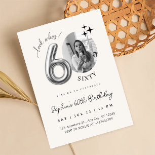 Invitación Foto de cumpleaños 60 en plata beige moderna