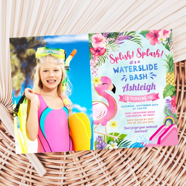 Invitación Foto de cumpleaños de deslizamiento de agua de Gir (Tropical Girly Waterslide Birthday Photo Invitation)