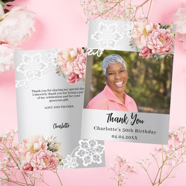 Invitación Foto de cumpleaños floral rosa plateado con tarjet (Subido por el creador)