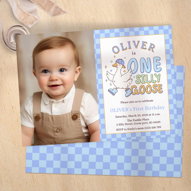 Invitación Foto de cumpleaños número uno de Blue One Silly Go (Blue One Silly Goose - Retro Boy First Birthday Photo Invitation.)