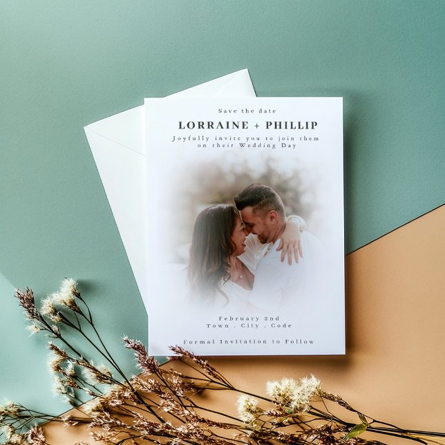 Invitación Foto de enfoque suave Guardar la fecha (Soft focus color photo romantic save the date card.)