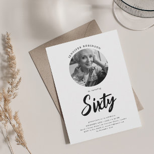 Invitación Foto de escritura minimalista 60º cumpleaños Blanc