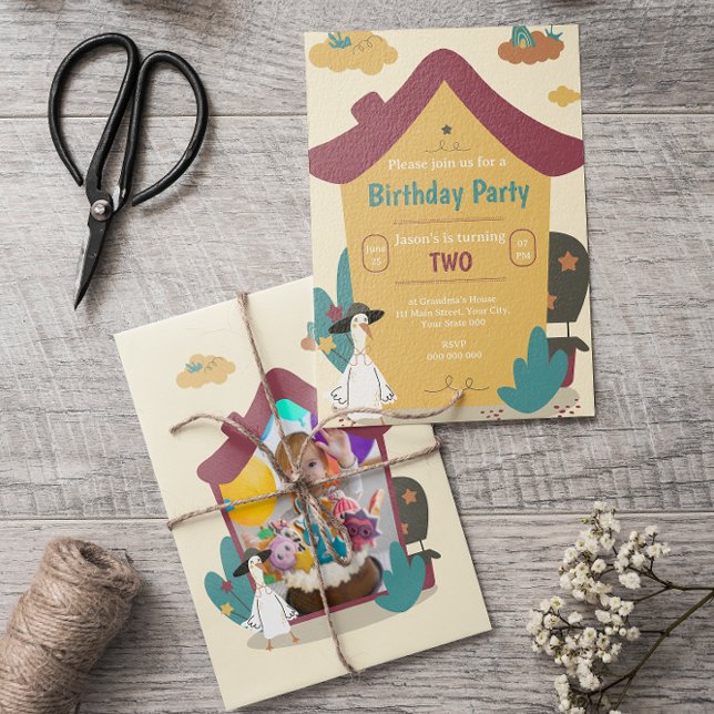 Invitación Foto de Fiesta de cumpleaños de los niños de la ca (Cozy House Kids Birthday Party Photo Invitation)