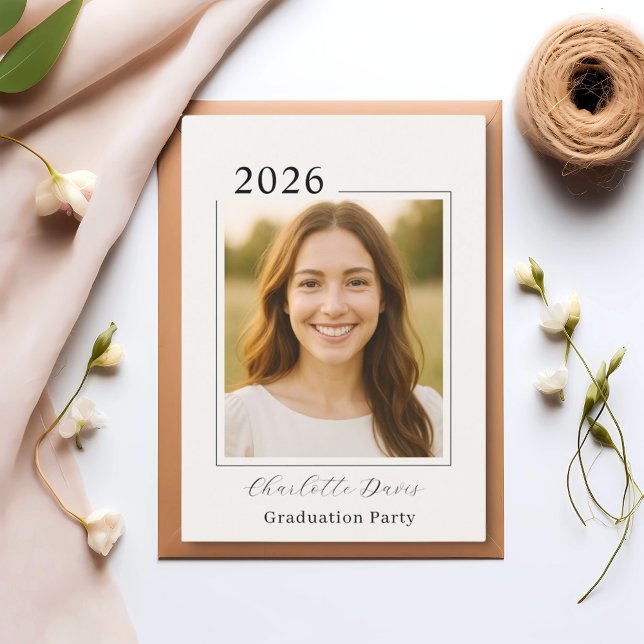Invitación Foto de fiesta de graduación clase de 2026 beige (Subido por el creador)
