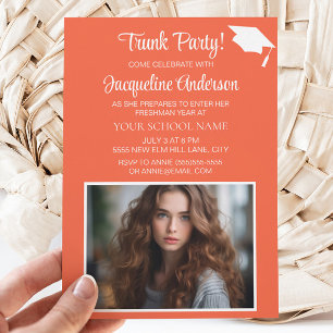 Invitación Foto de fiesta de graduación con gorra blanca y na