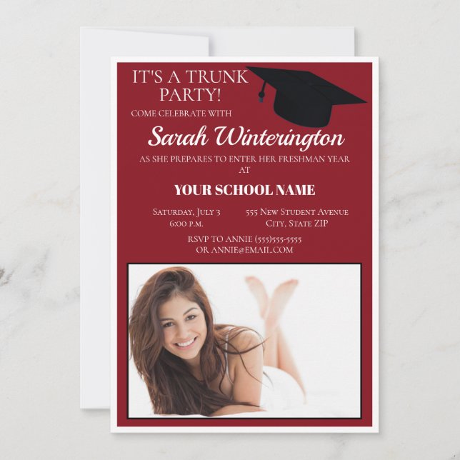 Invitación Foto de fiesta universitaria con baúl blanco y bur (Anverso)
