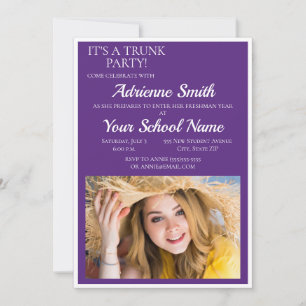 Invitación Foto de fiesta universitaria con baúl morado y bla