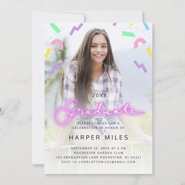 Invitación Foto de graduación de neón rosa pastel de los años (Anverso)