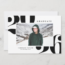 Invitación Foto de graduación de tipografía negra 2026 en neg