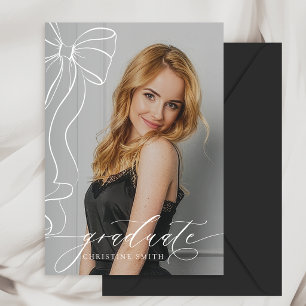 Invitación Foto de Graduado Elegante en Blanco y Negro