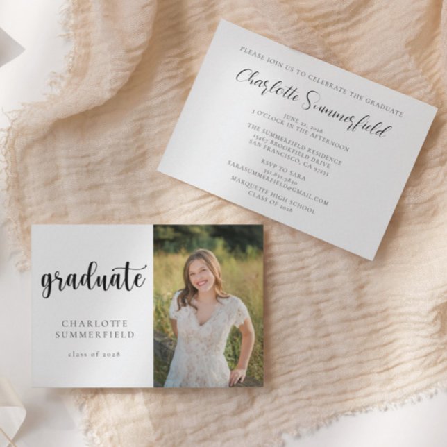 Invitación Foto de guión de moda Graduación en blanco y negro (Subido por el creador)