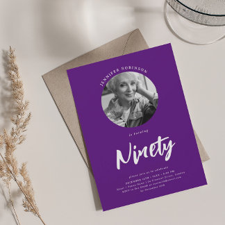 Invitación Foto de guión minimalista 90 cumpleaños morado