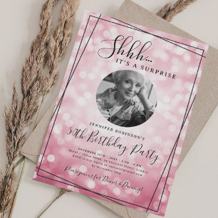 Invitación Foto de SORPRESA Cumpleaños 50 Rojo Fucsia Bokeh