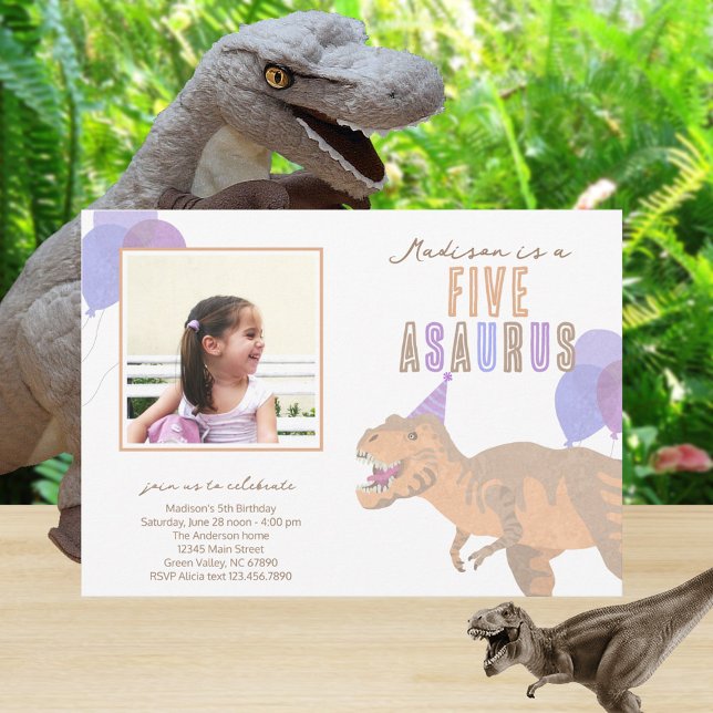Invitación Foto de T-Rex Tan Cualquier fiesta de cumpleaños d (Change FIVE to any age for the perfect dinosaur birthday party invitations for your little one)