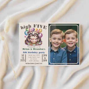 Invitación foto de tema de mapache de fiesta de cumpleaños de