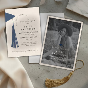 Invitación Foto de último año con borla azul Graduación de es