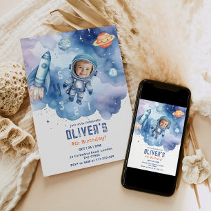 Invitación Foto del astronauta del espacio exterior cuenta re