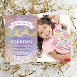 Invitación Foto del cumpleaños de la sirena mágica infantil<br><div class="desc">Bajo las invitaciones de cumpleaños del mar que incluyen una foto de su hijo,  un colorido fondo de vieiras de sirena pastel,  oro brillante y purpurina rosa,  algas,  dos colas de sirena purpurina dorada y una plantilla moderna de fiesta de cumpleaños para niños que es fácil de personalizar.</div>