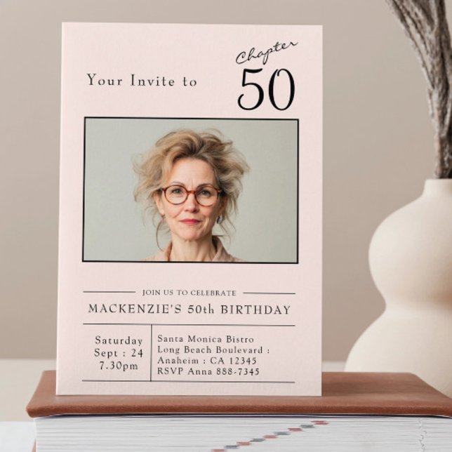 Invitación Foto del partido 50 cumpleaños Rosa Rubor Pink (50th birthday invitation on a book.)