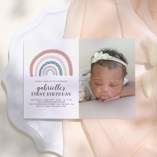 Invitación Foto del primer cumpleaños de niña con arcoíris pa (Subido por el creador)