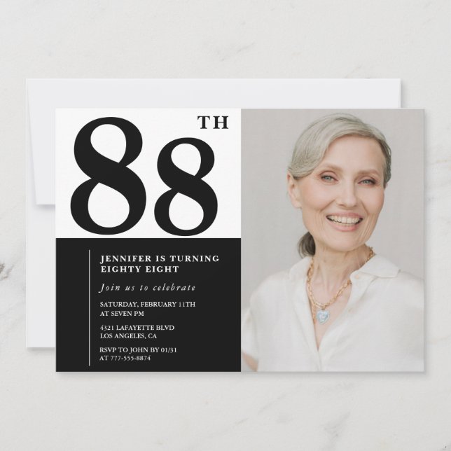 Invitación Foto en Blanco y Negro Chic para 88 Cumpleaños (Anverso)