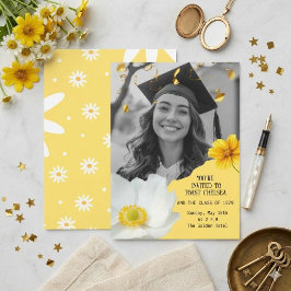 Invitación Foto floral amarilla de graduación en blanco y neg
