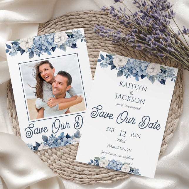 Invitación Foto Floral Blue Hydrangea Wedding Save The Date (Floral Blue Hydrangea Wedding Save the Date Card)