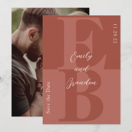 Invitación Foto inicial moderna de Terracota Guardar la fecha