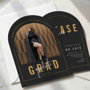 Invitación Foto Moderna Arquitectónica Negro y Dorado Graduac