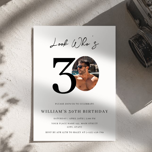 Invitación Foto moderna simple de cumpleaños 30 "Mira quién"  (Subido por el creador)