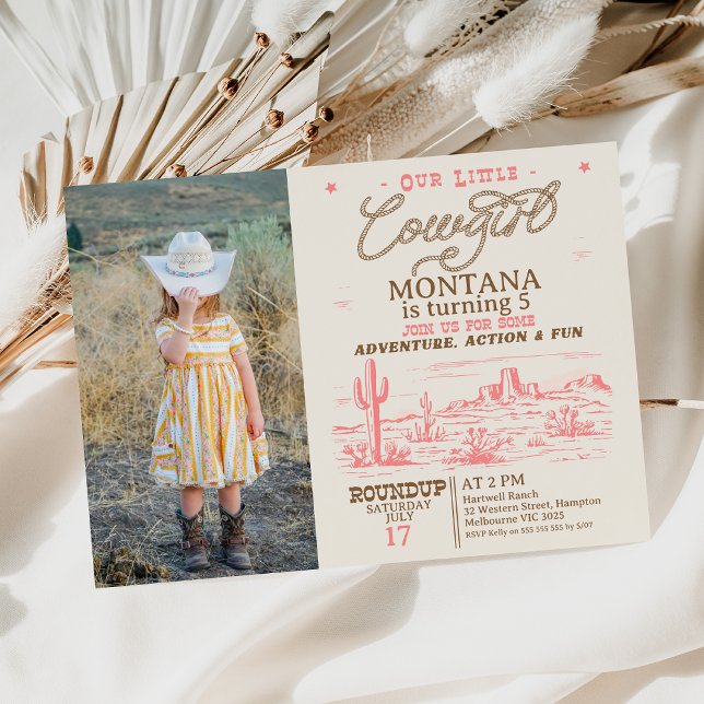 Invitación Foto: Nacimiento de la niña del desierto occidenta (Cowgirl Birthday Invitation Girl, Rustic Western Desert, Pink Cowgirl Birthday Invite, Any Age, )