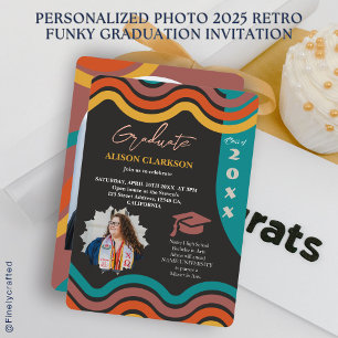 Invitación Foto personalizada Graduación de Funky Retro 2025