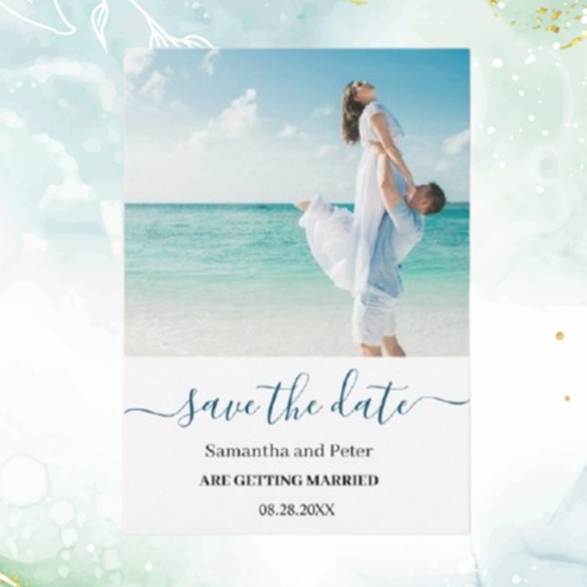 Invitación Foto personalizado de Moden Beach Save the Date (Announce your special day with a custom photo modern beach save the date invitation.  )
