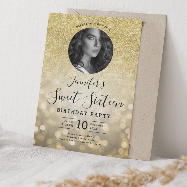 Invitación FOTO Purpurina de oro Bokeh Luces dulces 16 Fiesta (PHOTO Gold Glitter Bokeh Lights Sweet 16 Party Invitation)
