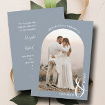 Invitación Foto romántica con arcos Boda azul turbio<br><div class="desc">Esta romántica invitación a una boda azul polvorienta presenta su foto en arco en la parte delantera y sus detalles de la ceremonia en la parte trasera. COINCIDIENDO elementos de nuestra colección.</div>