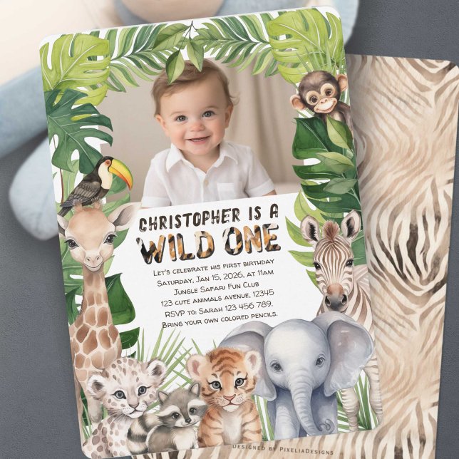 Invitación Foto salvaje con tema Safari de primer cumpleaños (Wild one, boy 1st birthday photo invitation.)