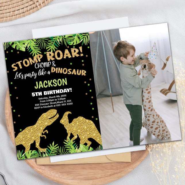Invitación Foto Stomp Roar Purpurina Dinosaur Cumpleaños (Photo Stomp Roar Glitter Dinosaur Birthday Invitation)